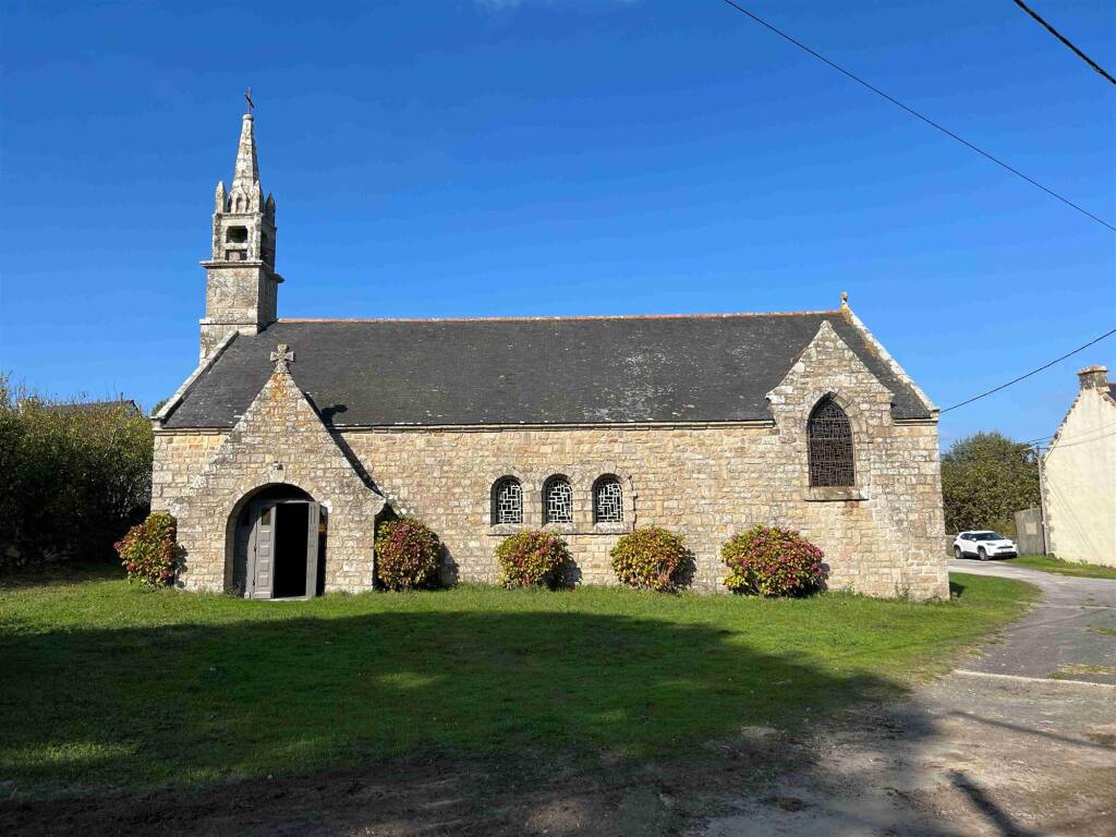 Les Croc'Archi : une chapelle sauvée après la Seconde Guerre mondiale, Sainte-Brigitte