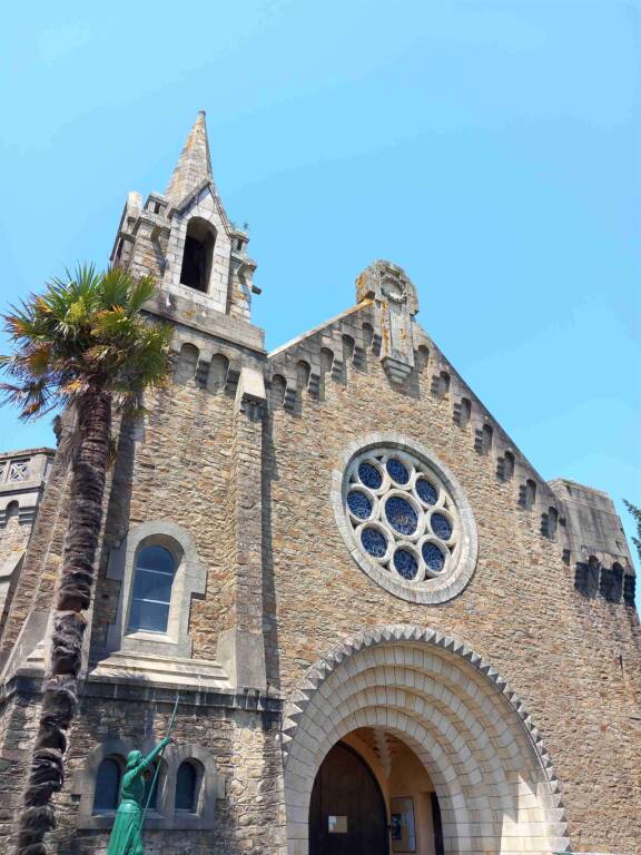 Les Incontournables : une église art déco pour le quartier de la gare, église Charles-de-Blois (LSF)
