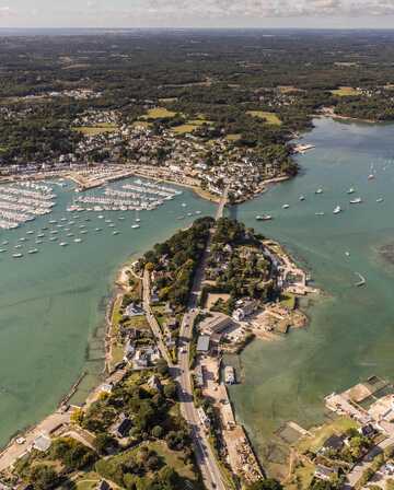 port_vue_aerienne_trinite_sur_mercsimonbourcier_631csimonbourcier.jpg