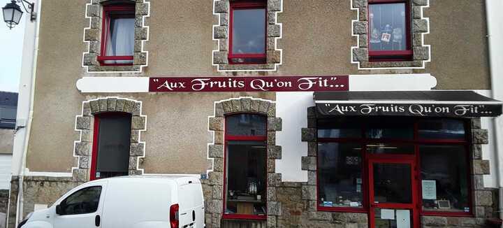Aux Fruits Qu'on Fit Aux Fruits Qu'on Fit