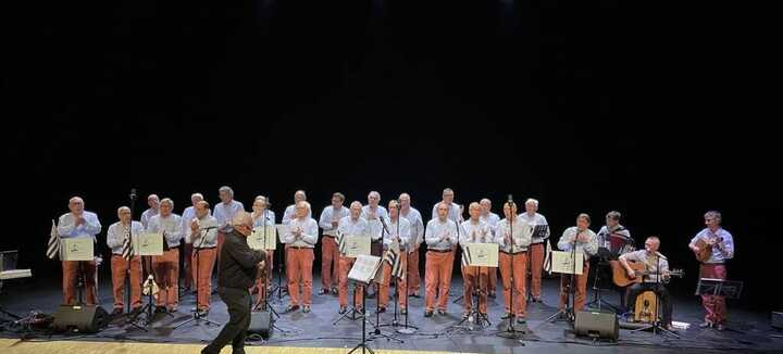 Chants de Marins avec le groupe "Les Copains du Bord"