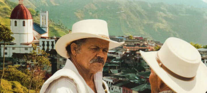 CINE-DOCS : COLOMBIE LA DANSE DES COULEURS CINE-DOCS : COLOMBIE LA DANSE DES COULEURS