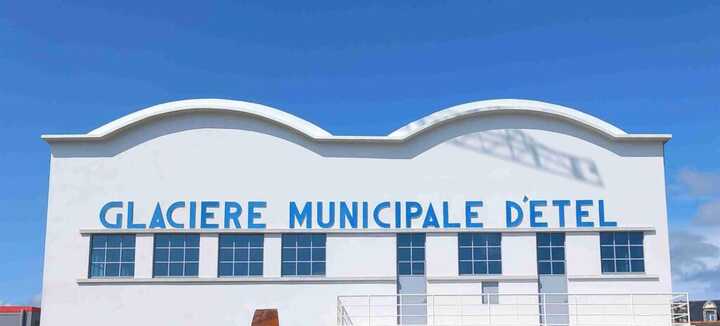 Les Croc'Archi : la glacière municipale et l'abri du canot