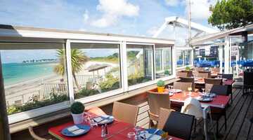 Restaurant Aux Terrasses De La Plage Bars Et Cafés à La