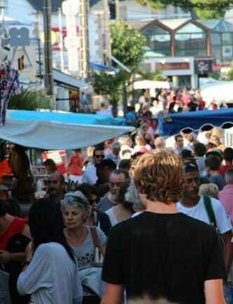 braderie - Carnac - Morbihan Bretagne Sud