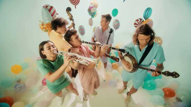 Mama Shakers