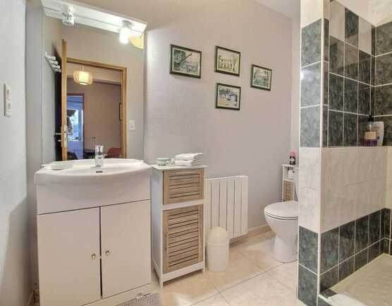 473395-14_56G760_22dc5b626ca7dfff9d4ce907498f113c