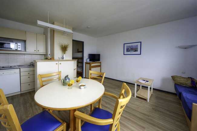 location-residence-Goelia-Bleu-Oceane-carnac-kitchenette location-residence-Goelia-Bleu-Oceane-carnac-kitchenette