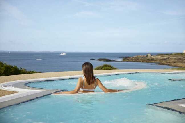 Sofitel-Quiberon-Jacuzzi_FA