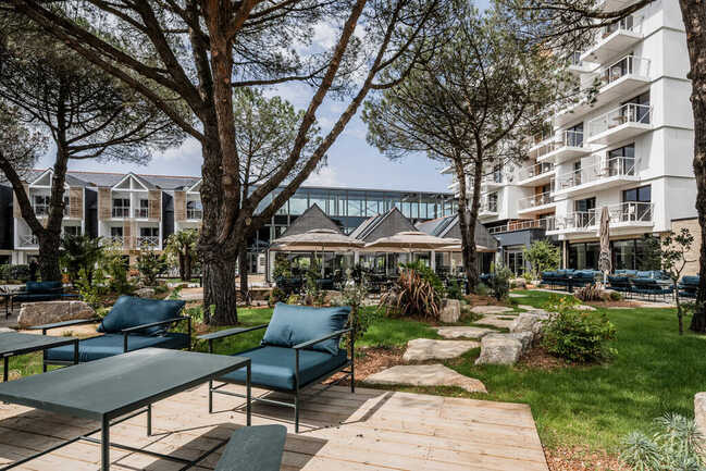 exterieur-hotel-les-salines-thalazur-carnac