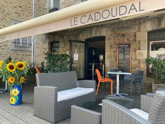 R  server H  tels AURAY CADOUDAL HOTEL BAR GRIGNOTERIES