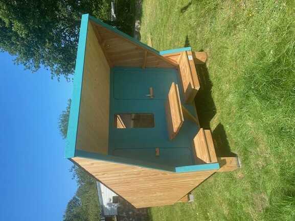 07-cabane-bleue