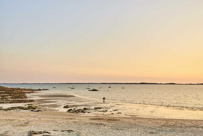 Fin de journée sur la plage de Saint-Colomban à Carnac