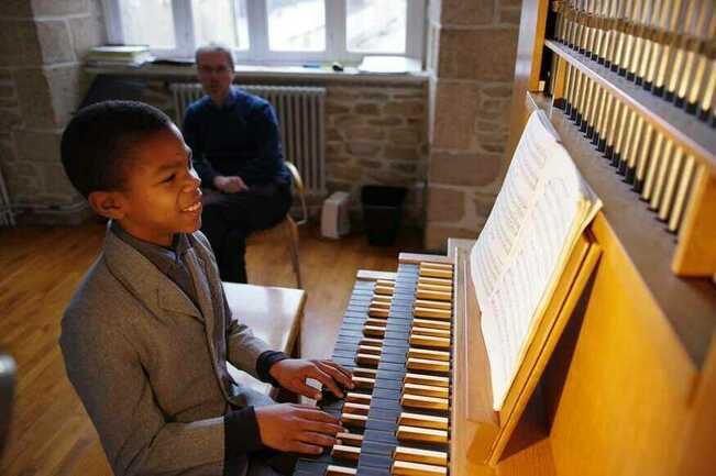 AcadémiedemusiqueetartssacrésSainteAnnedAuray
