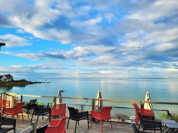 aux-terrasses-de-la-plage-kervillen-la-trinite-sur-mer-restaurant-bar-(2)