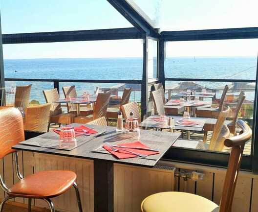 aux-terrasses-de-la-plage-kervillen-la-trinite-sur-mer-restaurant-bar-(6)