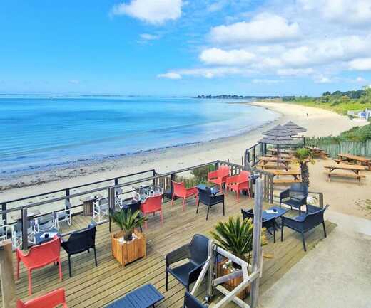 aux-terrasses-de-la-plage-la-trinité-sur-mer-restaurant-bar 1