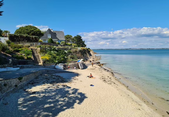 Plage de Kerhostin