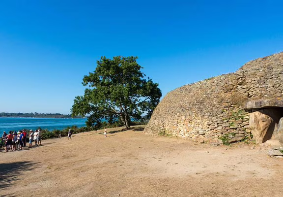 Cairn-Gavrinis-Larmor-Baden-Morbihan-Bretagne-Sud