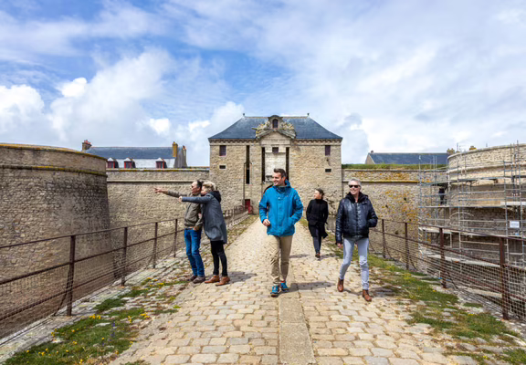 Port-Louis_MnM_entrée(c)RomainOsi